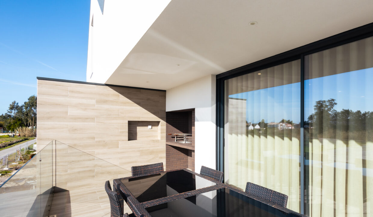 Apartamento T3 Duplex Mira-27