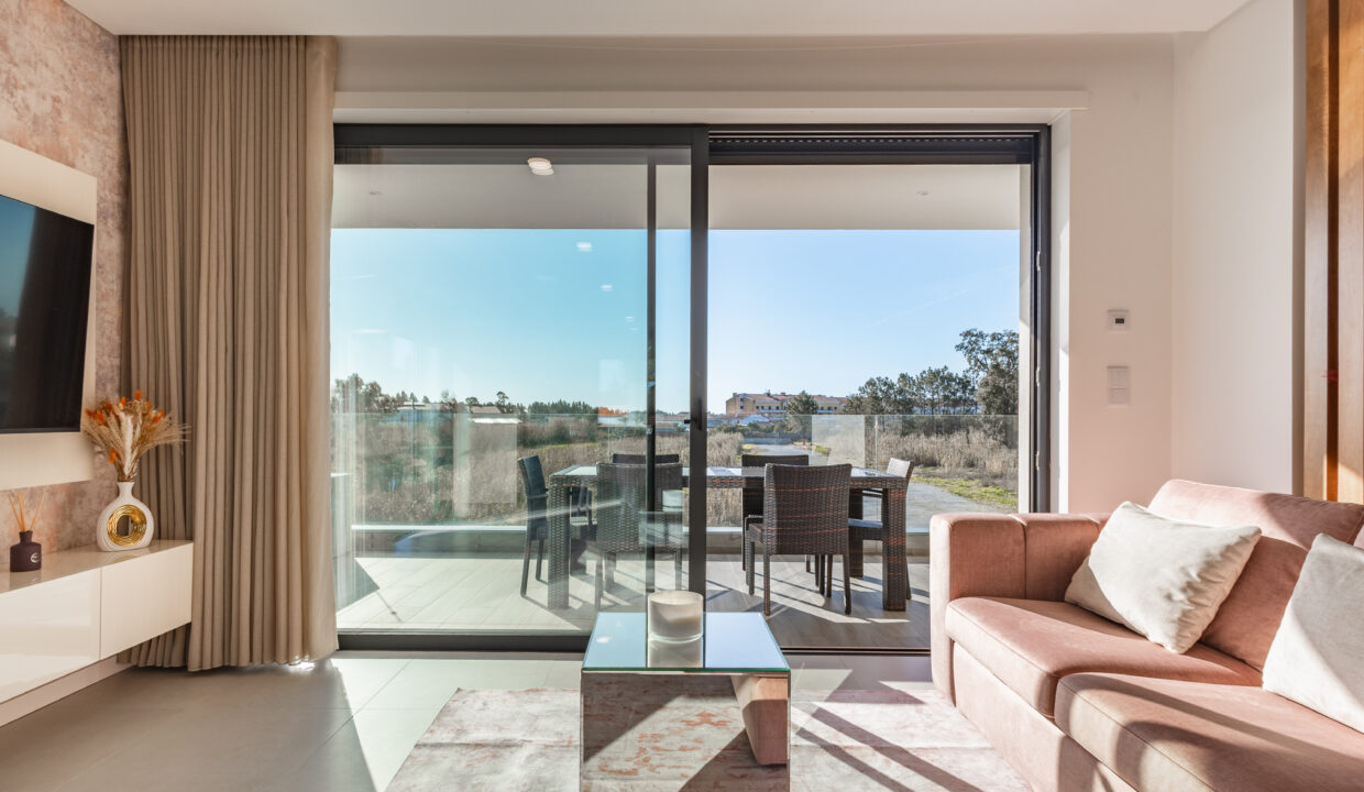 Apartamento T3 Duplex Mira-36