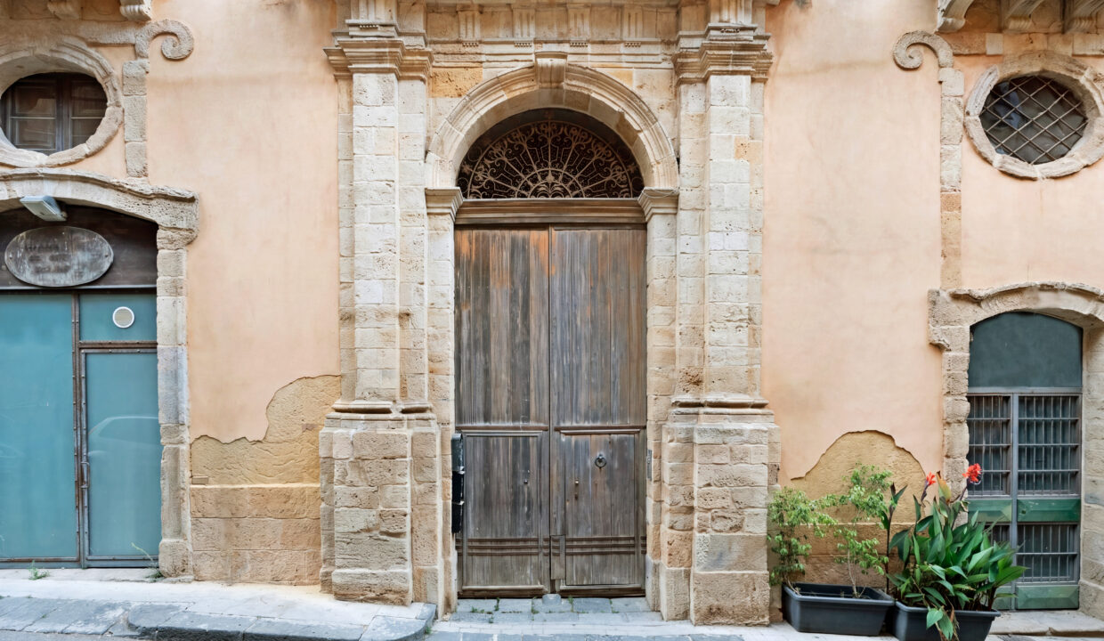 n2 portone palazzo